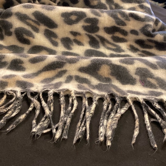 Extra Long Cream, Black & Tan Animal Print Warm Scarf, Small Fring At Ends - Picture 8 of 9